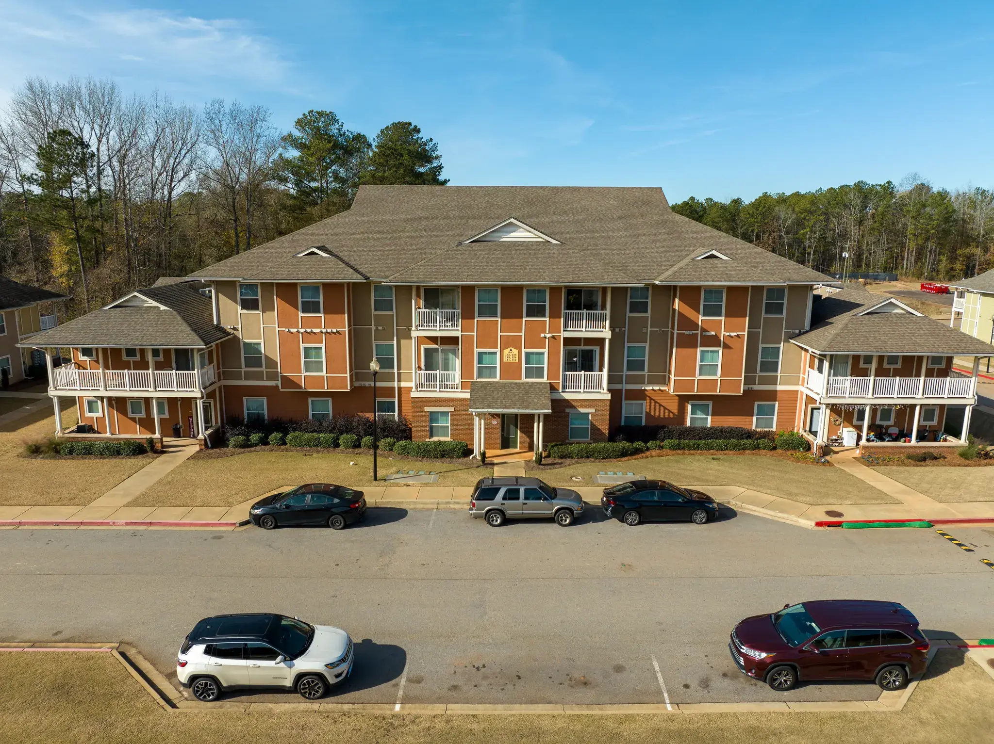 Abbey Glen Apartments building exterior in LaGrange, GA